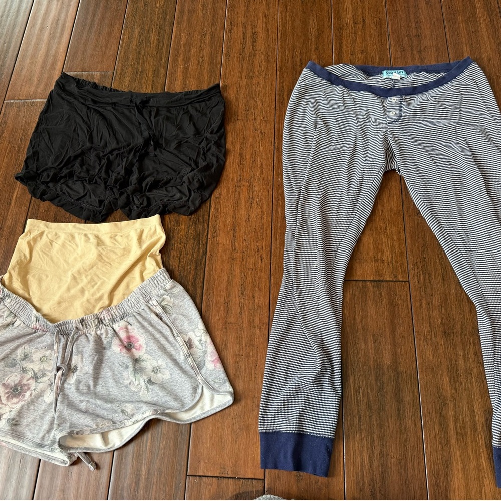 Maternity pajama bottoms